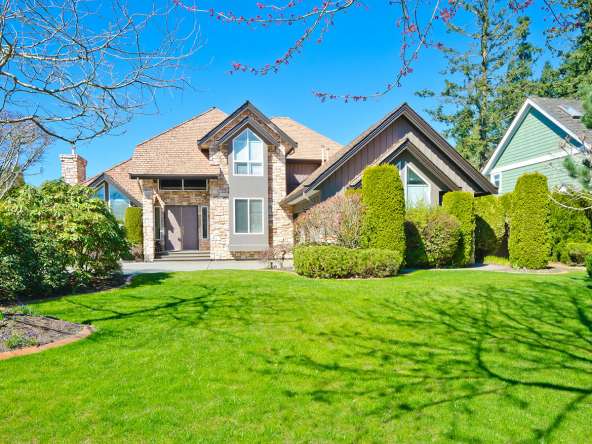 Traditional homes for sale in Bryan-College Station